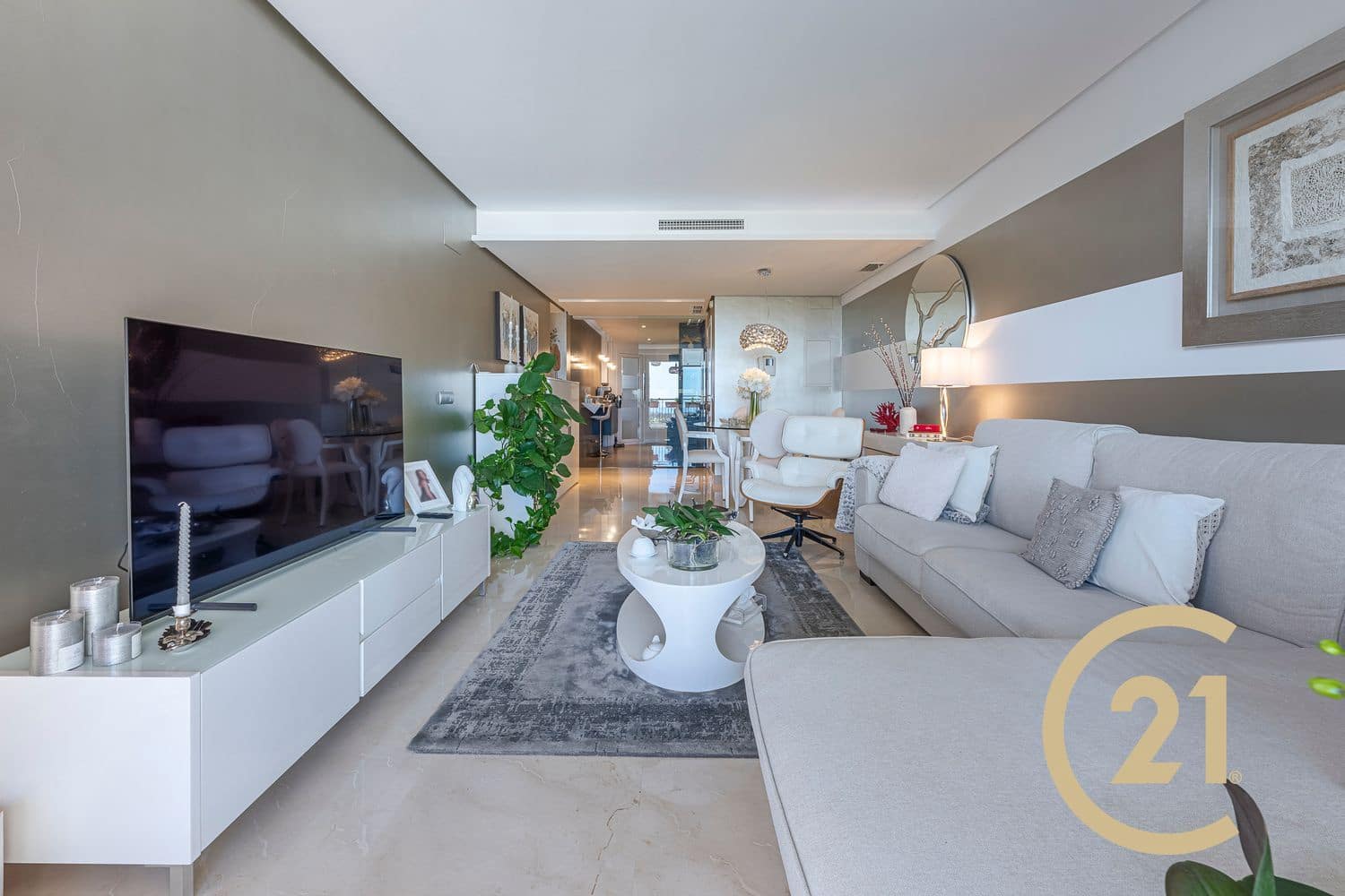 2 soverom Leilighet til salgs i Benahavis med svømmebasseng garasje - € 680 000 (Ref: 9629744)