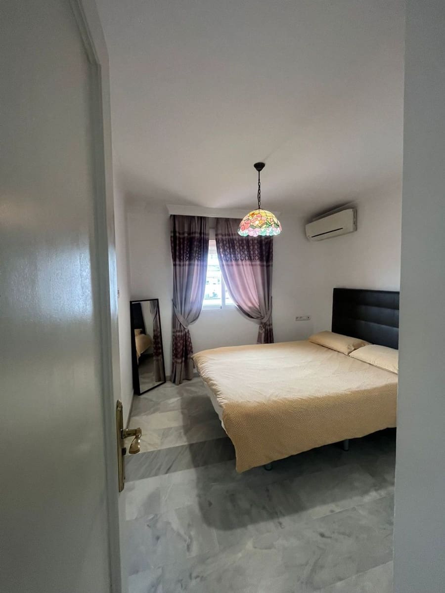 2 quarto Apartamento para arrendar em Marbella com piscina garagem - 1 700 € (Ref: 9658183)