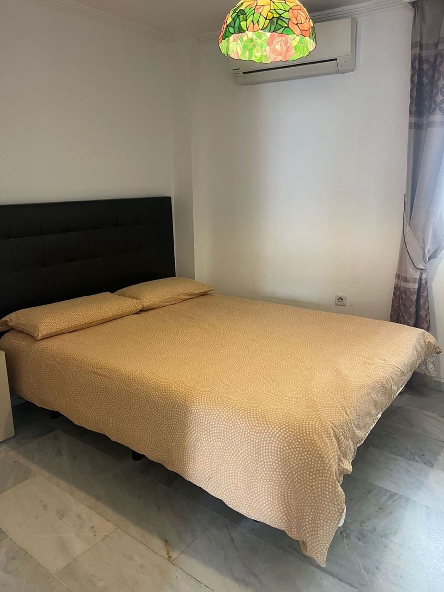 2 quarto Apartamento para arrendar em Marbella com piscina garagem - 1 700 € (Ref: 9658183)
