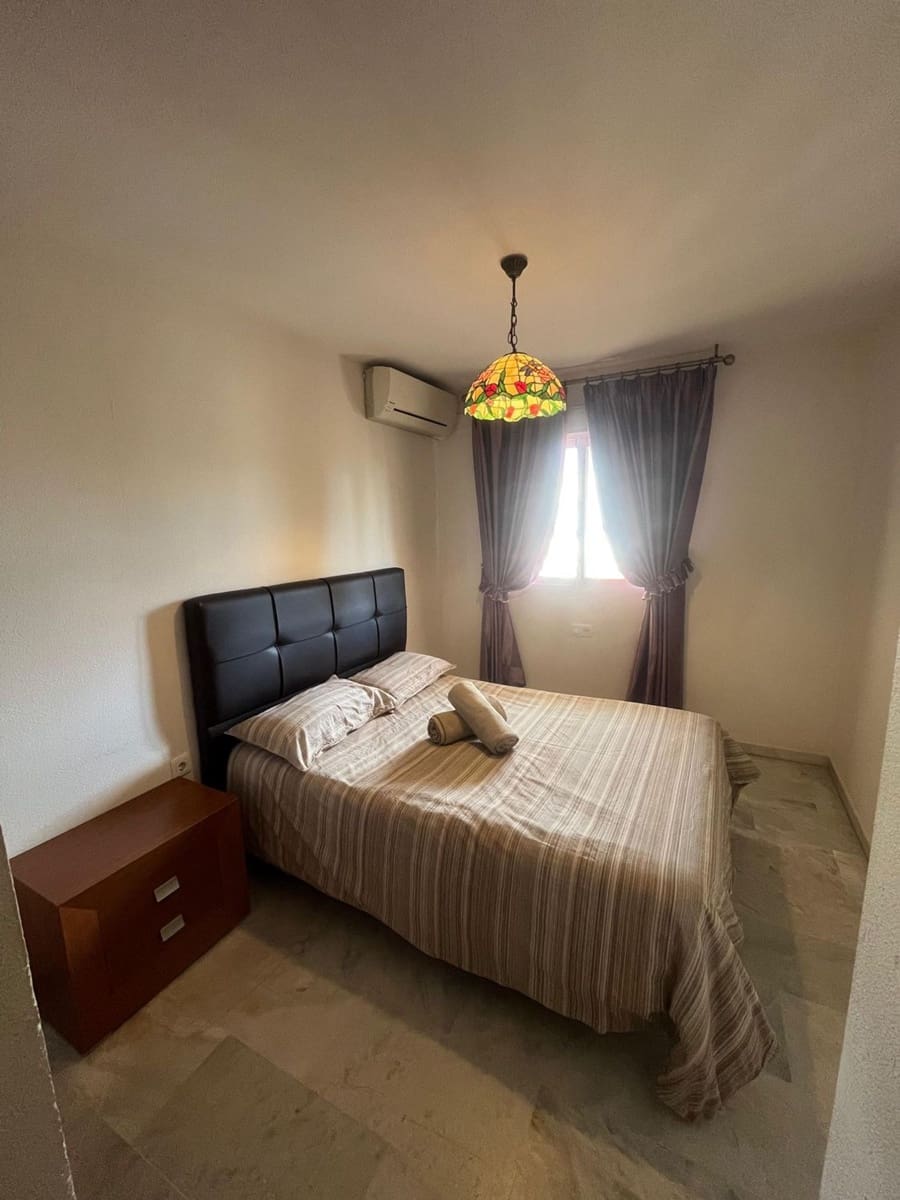 3 quarto Apartamento para arrendar em Marbella com piscina garagem - 2 100 € (Ref: 9690115)