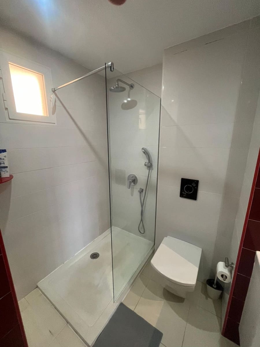 3 quarto Apartamento para arrendar em Marbella com piscina garagem - 2 100 € (Ref: 9690115)