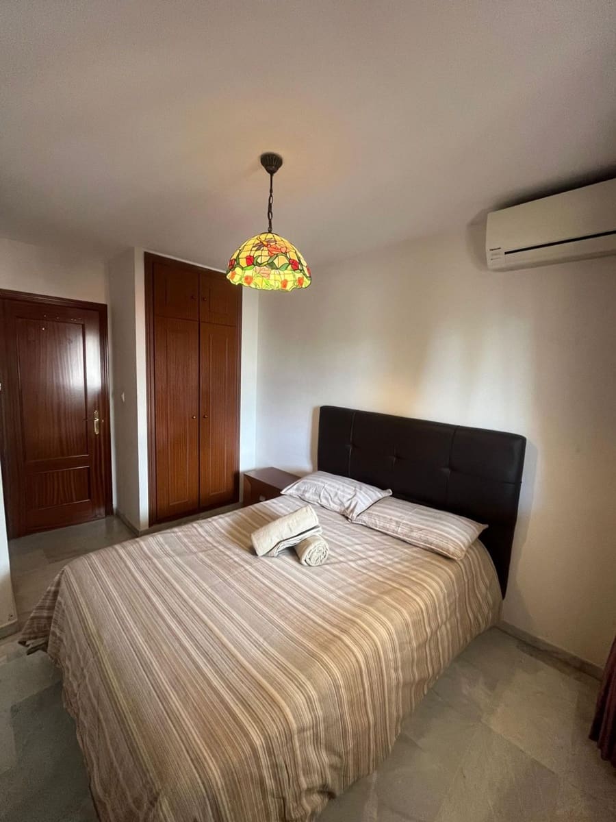 3 quarto Apartamento para arrendar em Marbella com piscina garagem - 2 100 € (Ref: 9690115)