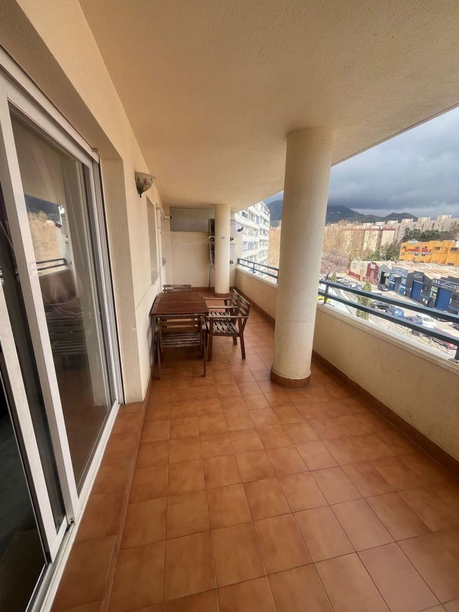 3 quarto Apartamento para arrendar em Marbella com piscina garagem - 2 100 € (Ref: 9690115)