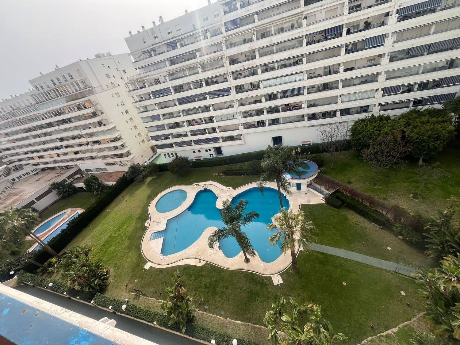 3 quarto Apartamento para arrendar em Marbella com piscina garagem - 2 100 € (Ref: 9690115)