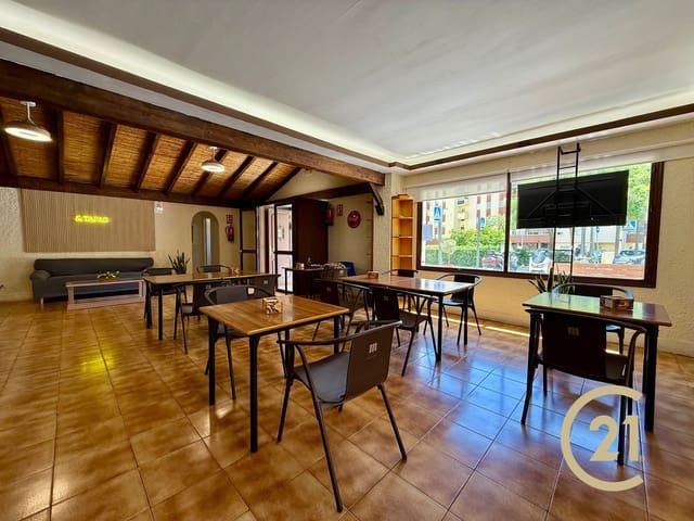 Commerciale in vendita in Zona Miraflores, Marbella - 599.000 € (Rif: 9714370)