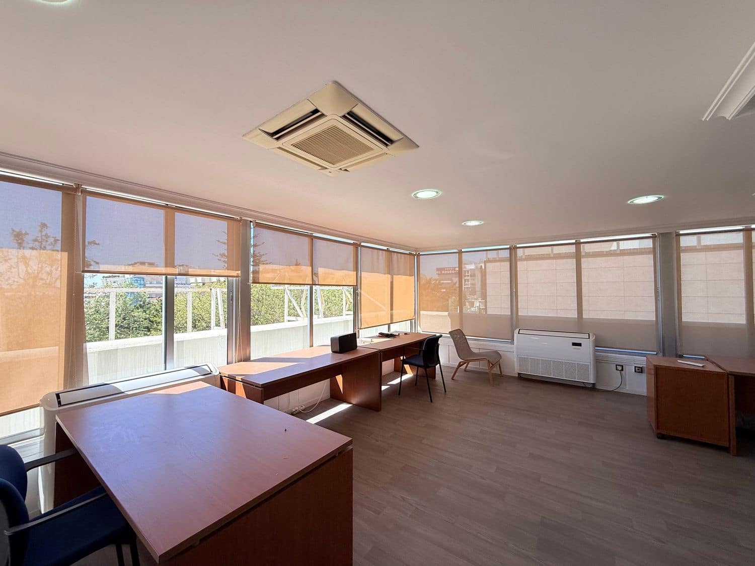 Escritório para arrendar em Marbella - 1 600 € (Ref: 9719400)