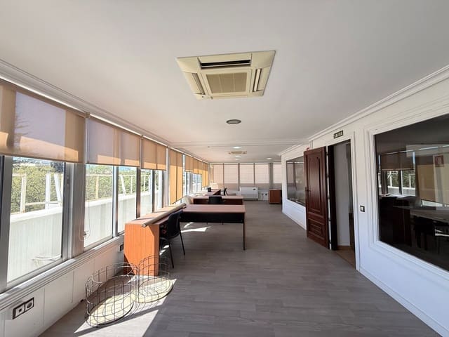 Toimisto vuokrattavana paikassa Casco Antiguo, Marbella - 1 600 € (Ref: 9719400)