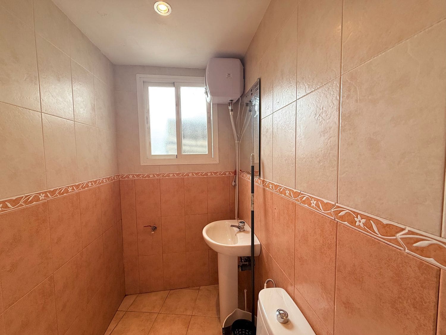 Office for rent in Marbella - € 1,800 (Ref: 9719401)