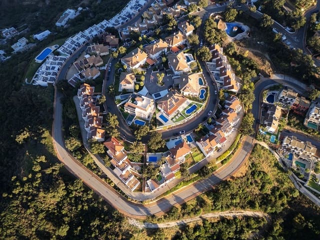 3 soverom Hus til salgs i La Mairena, Ojen med svømmebasseng garasje - € 564 000 (Ref: 9729213)