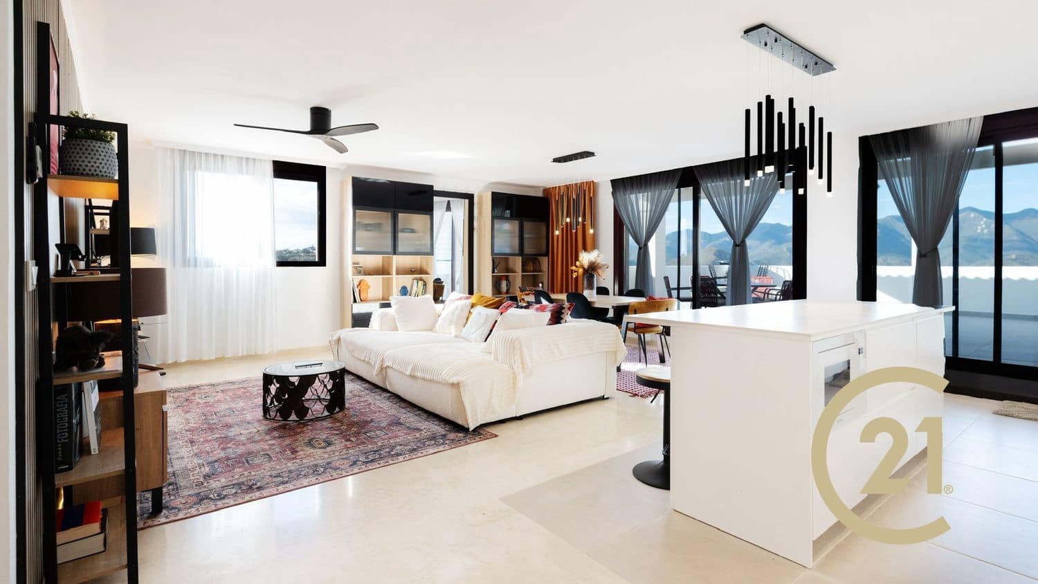 3 quarto Casa em Banda para venda em La Mairena com piscina garagem - 540 000 € (Ref: 9729213)