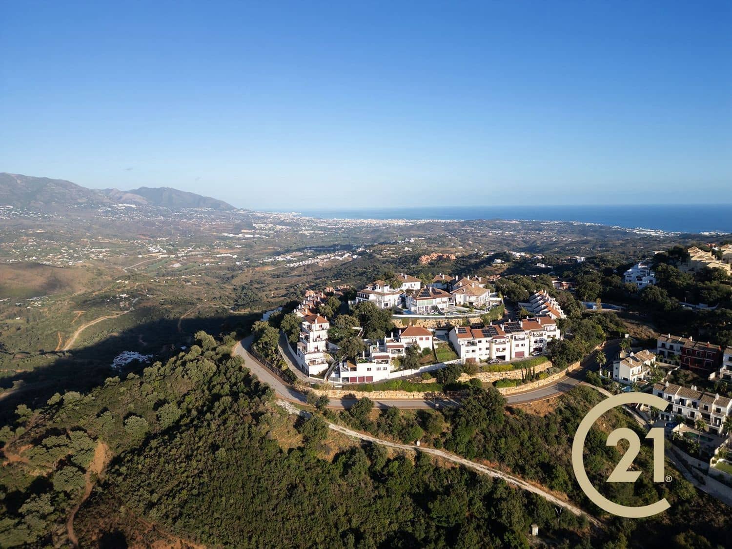 3 quarto Casa em Banda para venda em La Mairena com piscina garagem - 540 000 € (Ref: 9729213)