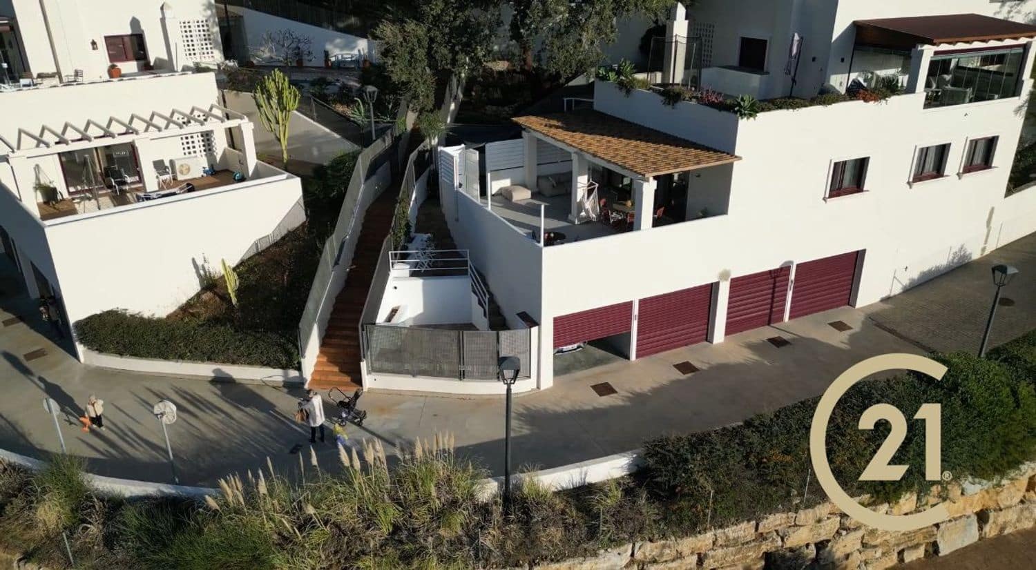 3 quarto Casa em Banda para venda em La Mairena com piscina garagem - 540 000 € (Ref: 9729213)