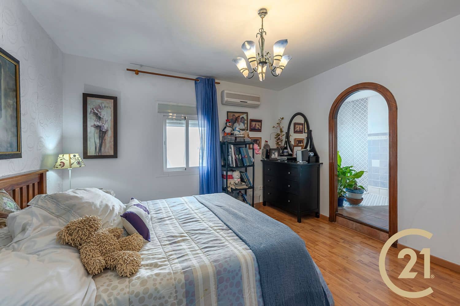 2 bedroom Apartment for sale in Ojen with garage - € 300,000 (Ref: 9731624)