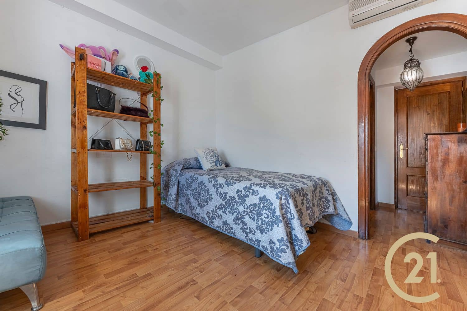 2 bedroom Apartment for sale in Ojen with garage - € 300,000 (Ref: 9731624)