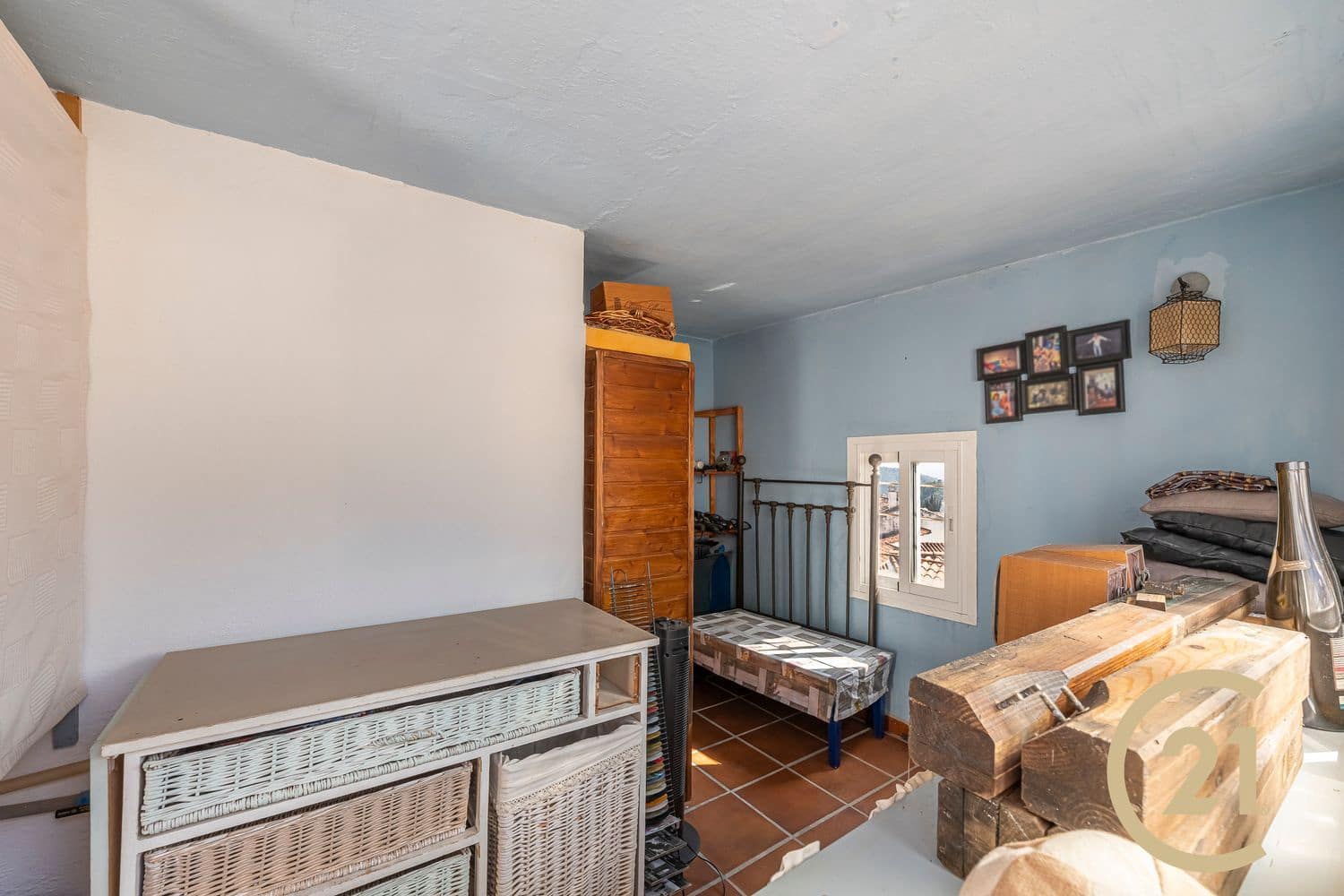 2 bedroom Apartment for sale in Ojen with garage - € 300,000 (Ref: 9731624)