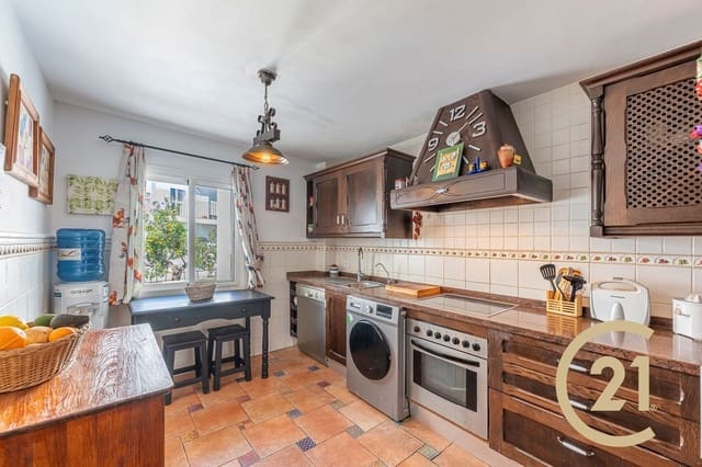 Apartamento de 2 habitaciones en Ojen en venta con garaje - 300.000 € (Ref: 9731624)