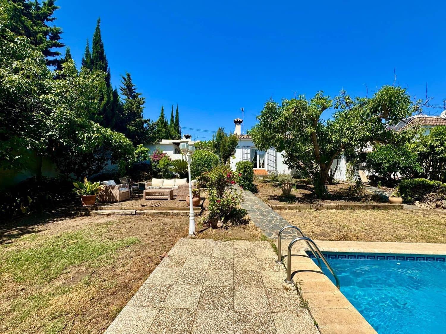 2 sypialnia Willa do wynajęcia w San Pedro de Alcantara z basenem garażem - 3 500 € (Ref: 9751508)