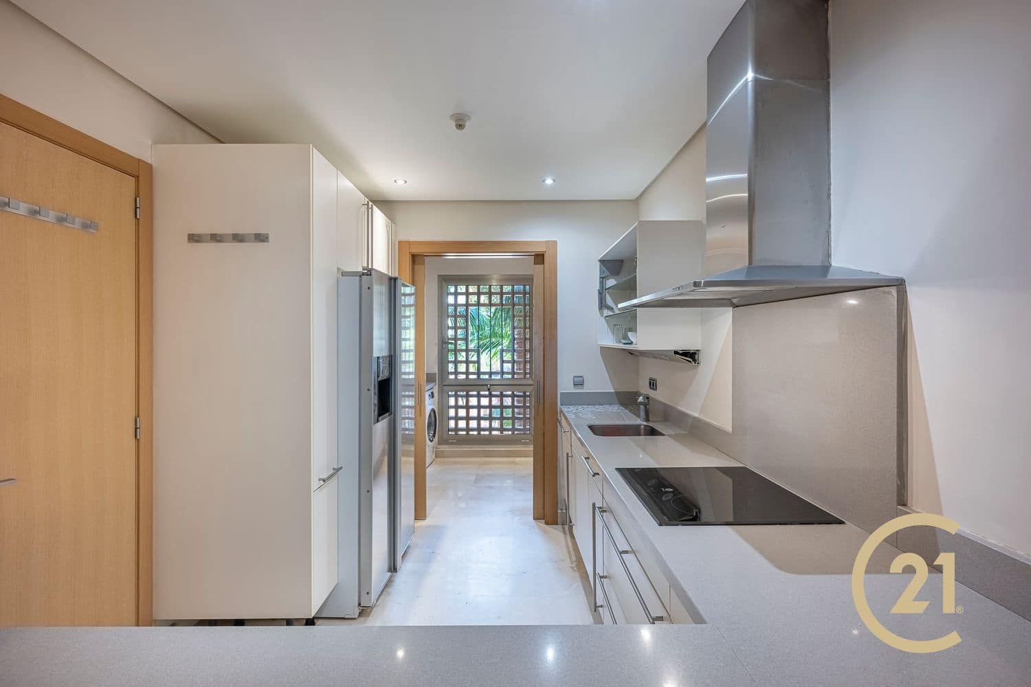 Apartamento de 2 habitaciones en Golden Mile en venta con piscina garaje - 1.195.000 € (Ref: 9755118)