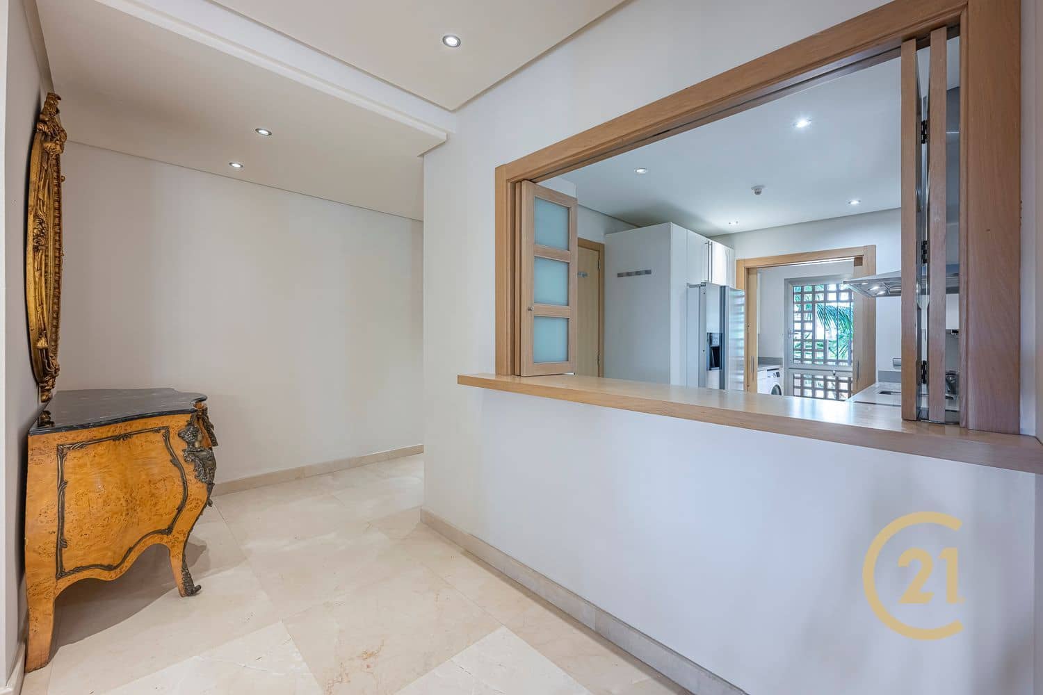 Apartamento de 2 habitaciones en Golden Mile en venta con piscina garaje - 1.195.000 € (Ref: 9755118)