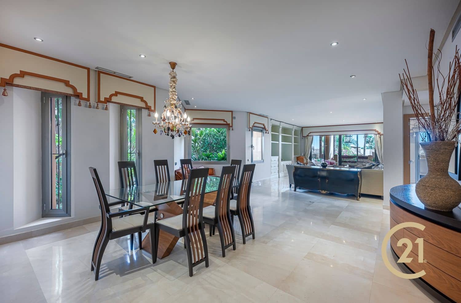 Apartamento de 2 habitaciones en Golden Mile en venta con piscina garaje - 1.195.000 € (Ref: 9755118)