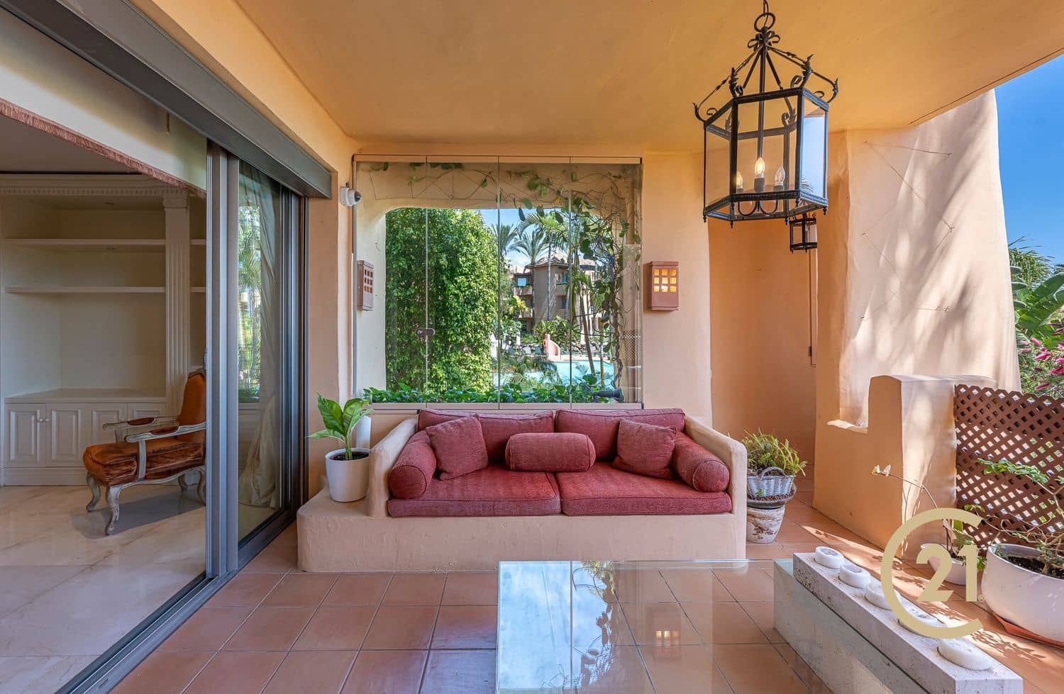 Apartamento de 2 habitaciones en Golden Mile en venta con piscina garaje - 1.195.000 € (Ref: 9755118)