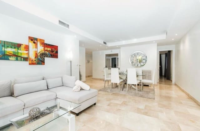 4 sovrum Lägenhet att hyra i Lomas De Marbella, Marbella med pool garage - 3 750 € (Ref: 9761610)