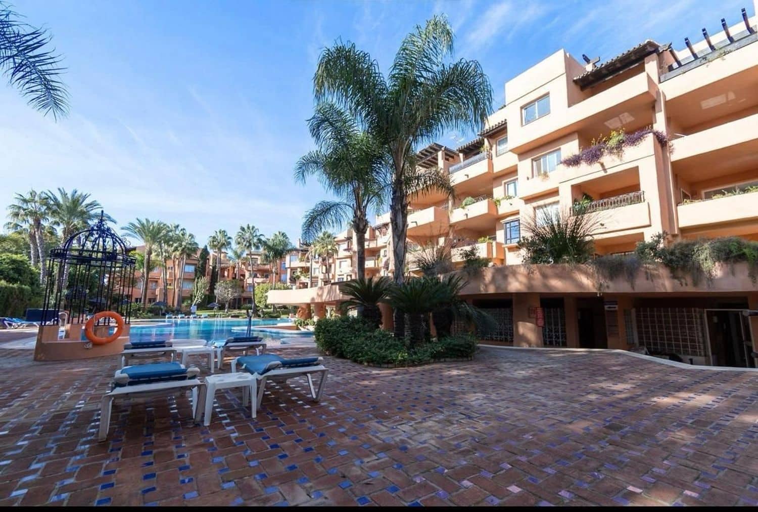4 sovrum Lägenhet att hyra i Marbella med pool garage - 3 750 € (Ref: 9761610)