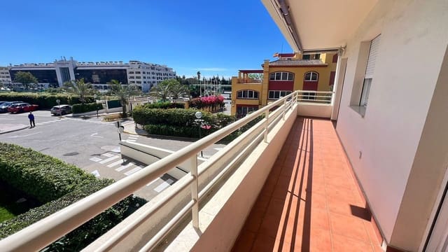 3 sovrum Lägenhet att hyra i La Carolina - Guadalpín, Marbella med pool garage - 2 000 € (Ref: 9815661)