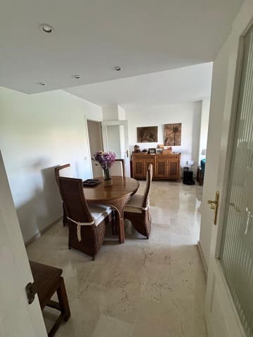 3 bedroom Apartment for rent in Los Jardines de Marbella - La Ermita, Marbella with pool garage - € 2,400 (Ref: 9824548)