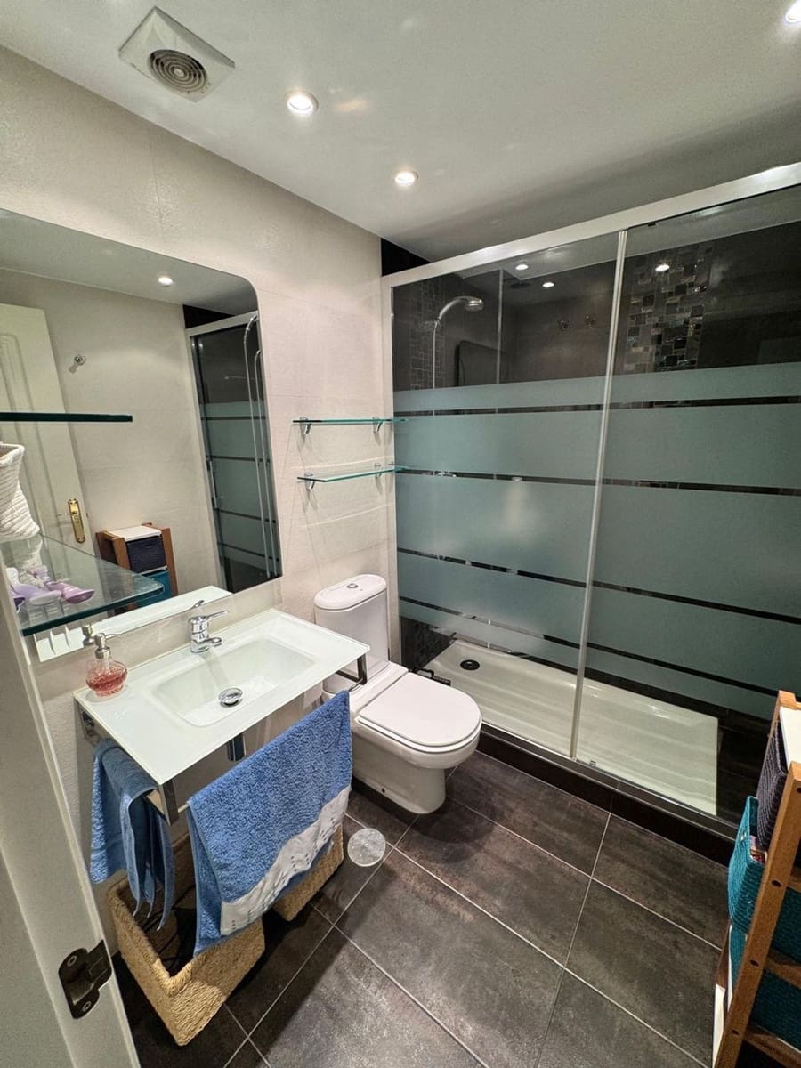 3 slaapkamer Appartement te huur in Marbella met zwembad garage - € 2.400 (Ref: 9824548)