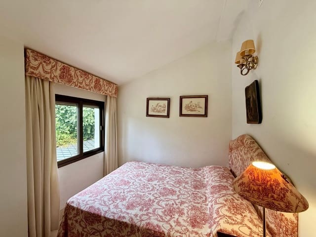 2 soveværelse Byhus til leje i Lomas De Marbella, Marbella med swimmingpool garage - € 4.500 (Ref: 9864720)
