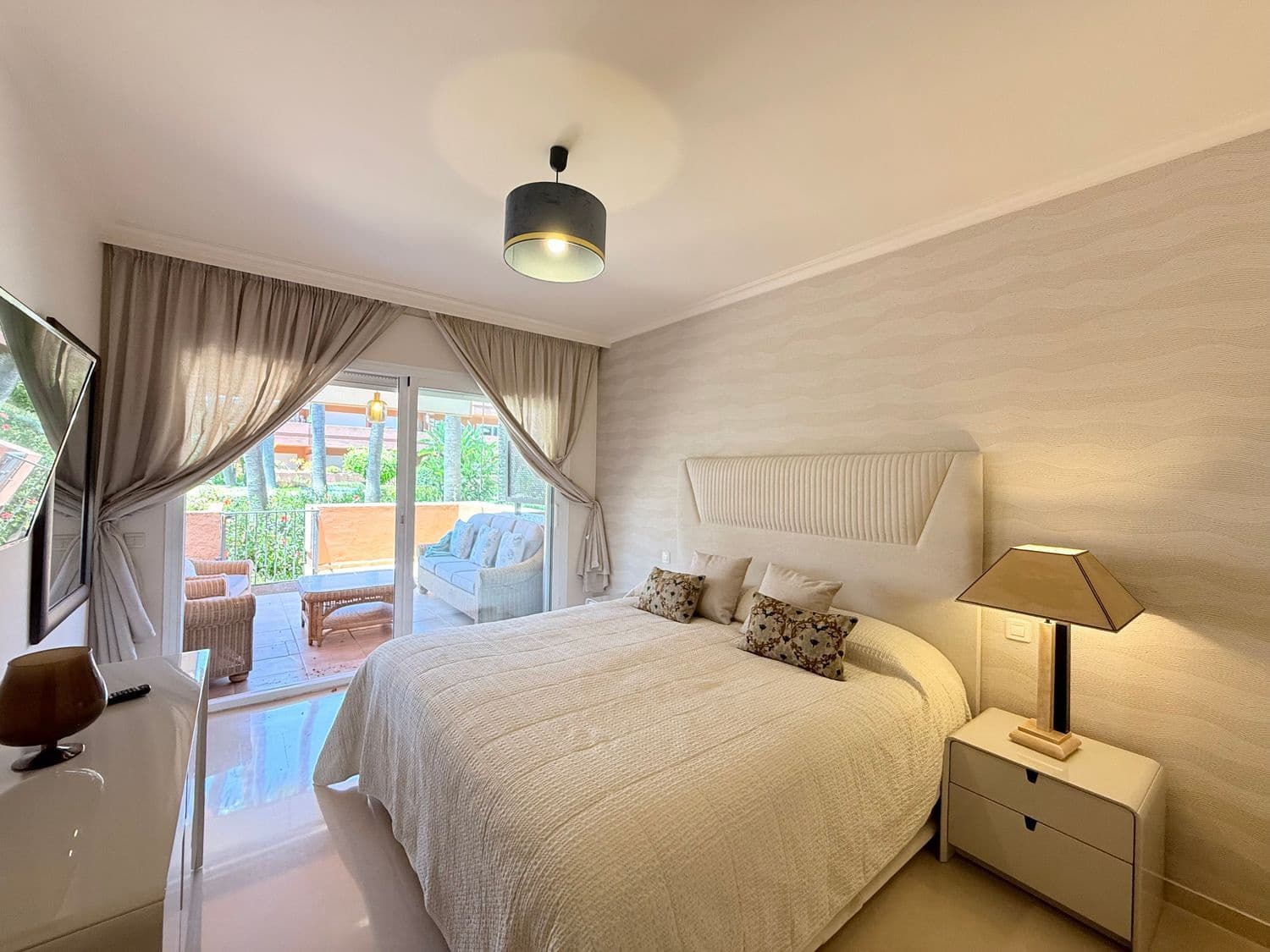 2 camera da letto Appartamento da affittare in Puerto Banus con piscina garage - 3.900 € (Rif: 9889686)