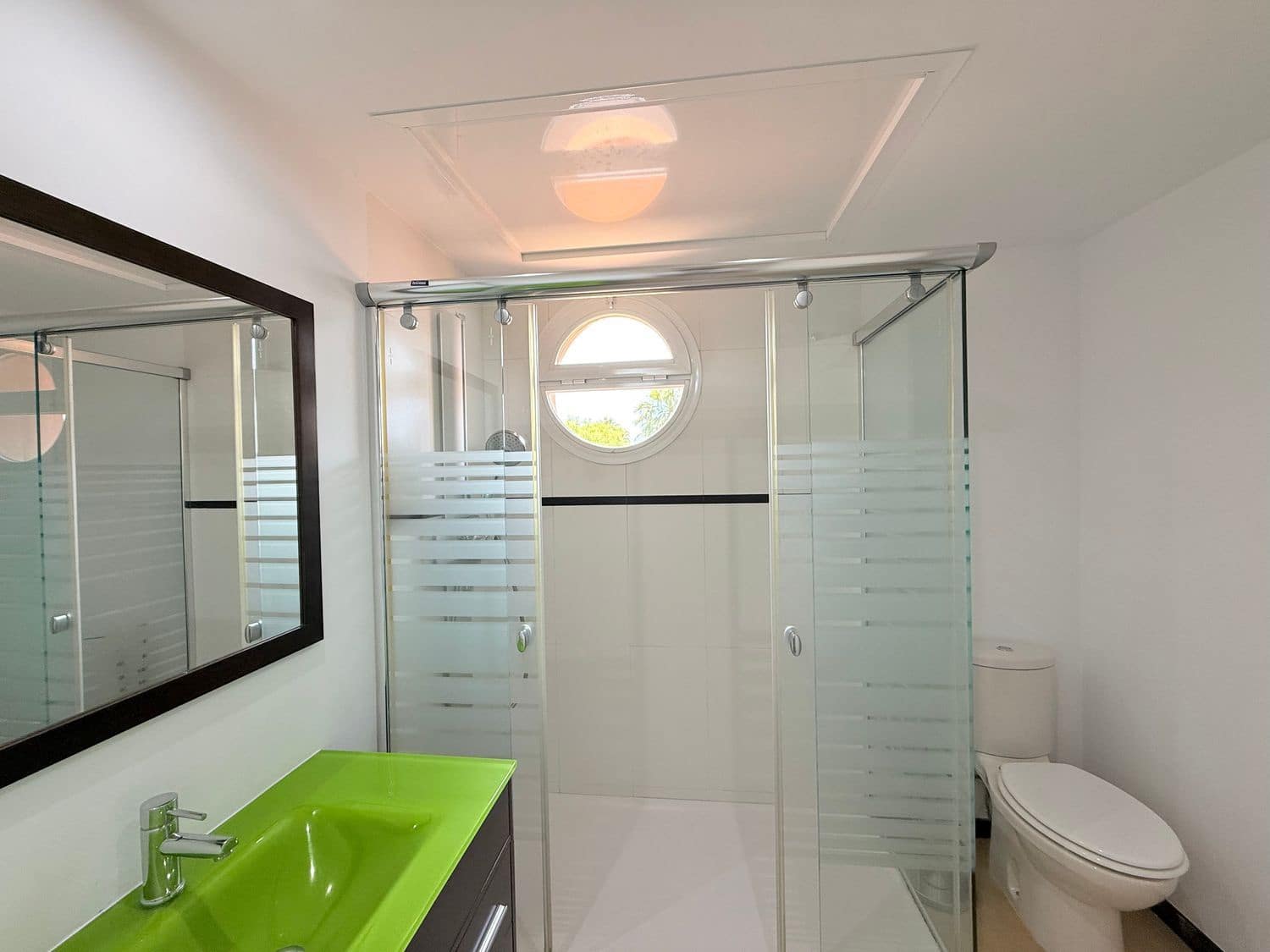 4 soverom Leilighet til leie i Puerto Banus med svømmebasseng garasje - € 4 500 (Ref: 9891548)
