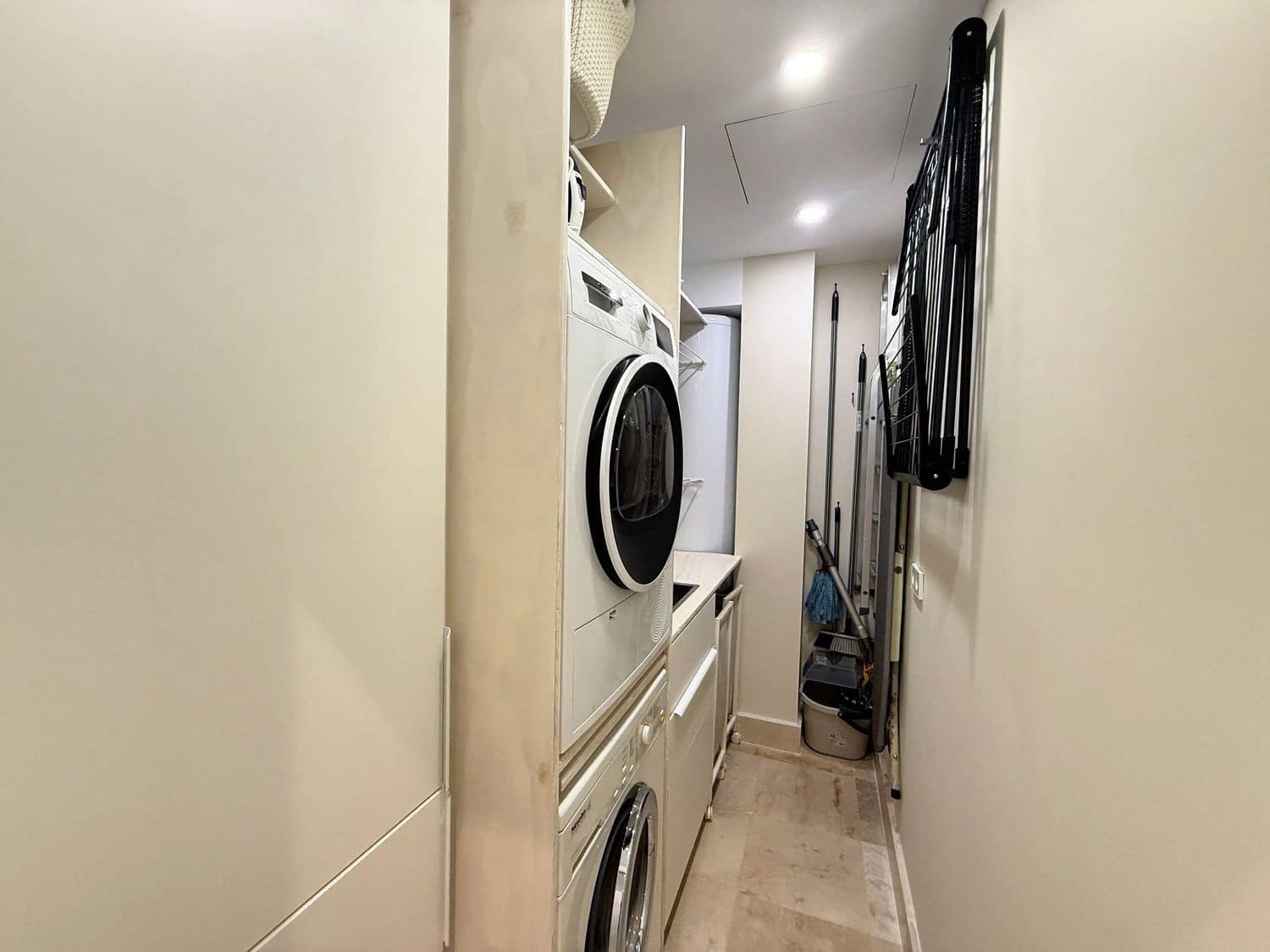 4 Zimmer Apartment zu vermieten in San Pedro de Alcantara mit Garage - 3.500 € (Ref: 9909951)