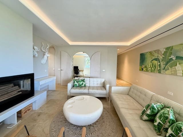4 sovrum Lägenhet att hyra i Guadalmina Alta, Marbella med garage - 3 500 € (Ref: 9909951)