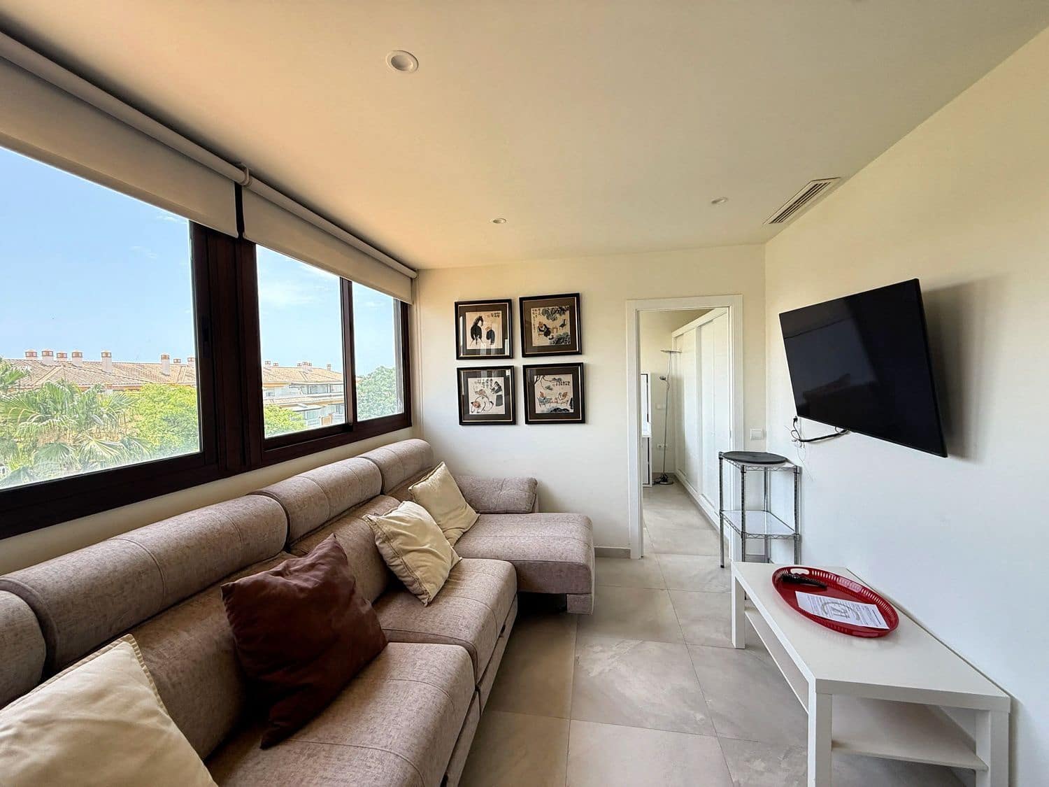 2 sovrum Lägenhet att hyra i Nueva Andalucia med pool garage - 2 200 € (Ref: 9912657)