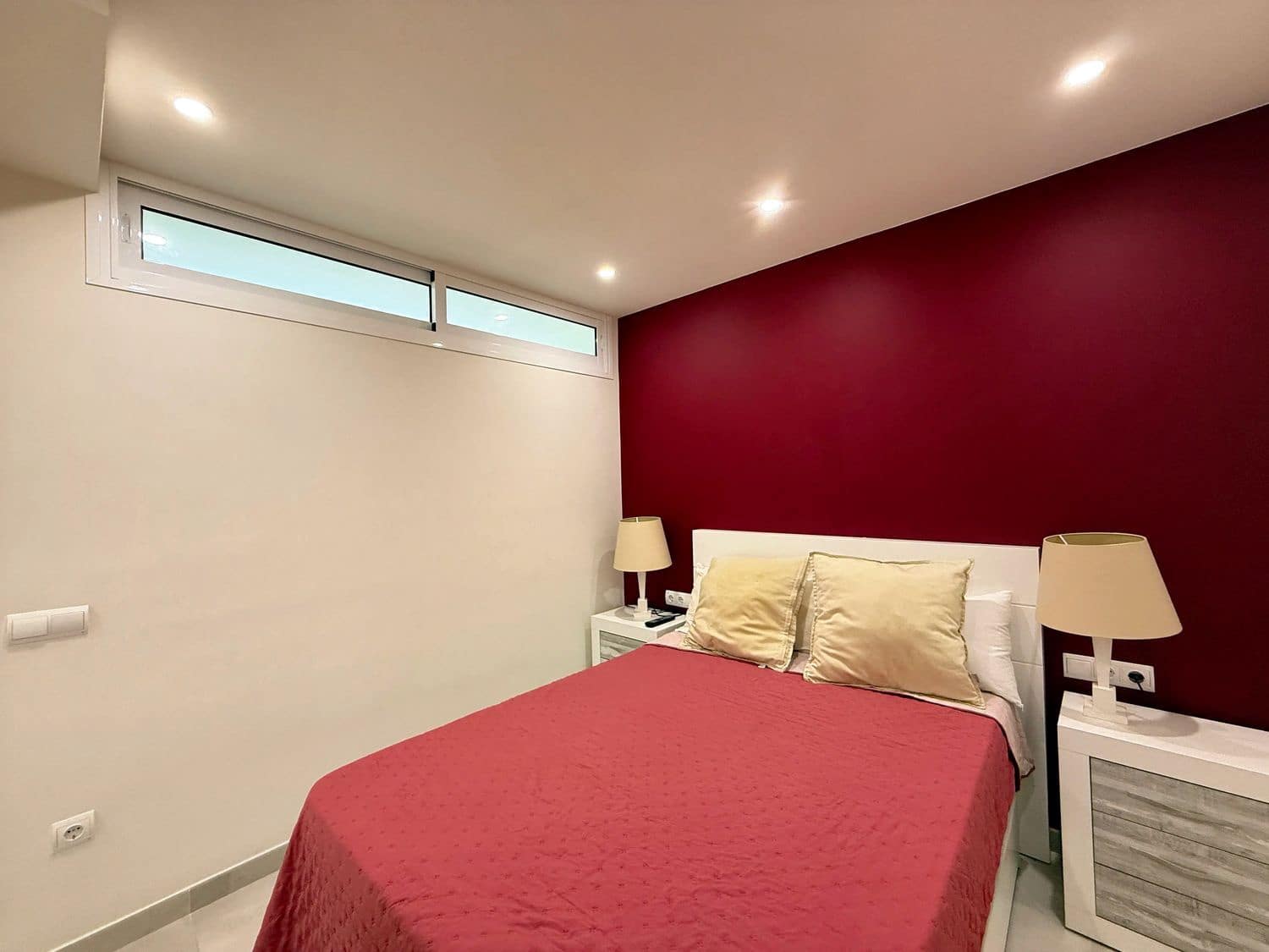 2 sovrum Lägenhet att hyra i Nueva Andalucia med pool garage - 2 200 € (Ref: 9912657)