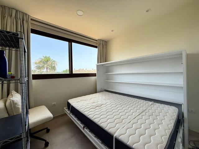 2 sovrum Lägenhet att hyra i La Dama de Noche - La Alzambra, Marbella med pool garage - 2 200 € (Ref: 9912657)