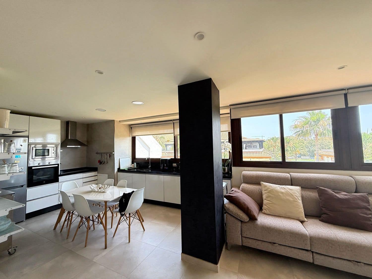 2 sovrum Lägenhet att hyra i Nueva Andalucia med pool garage - 2 200 € (Ref: 9912657)