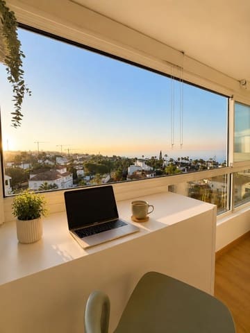 Apartamento para arrendar em Las Chapas, Marbella com garagem - 1 600 € (Ref: 9919257)