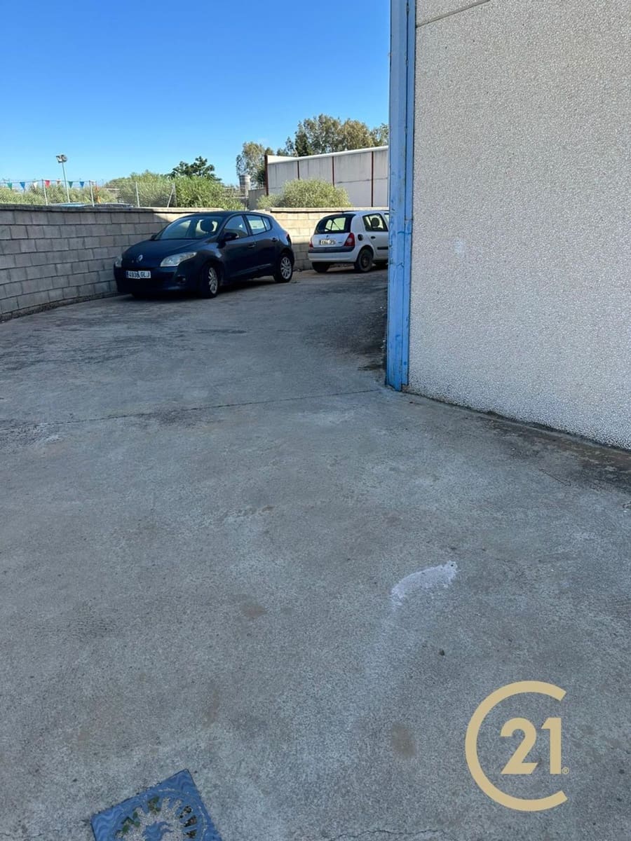 Erhverv til salg i Benalup - € 210.000 (Ref: 9926666)