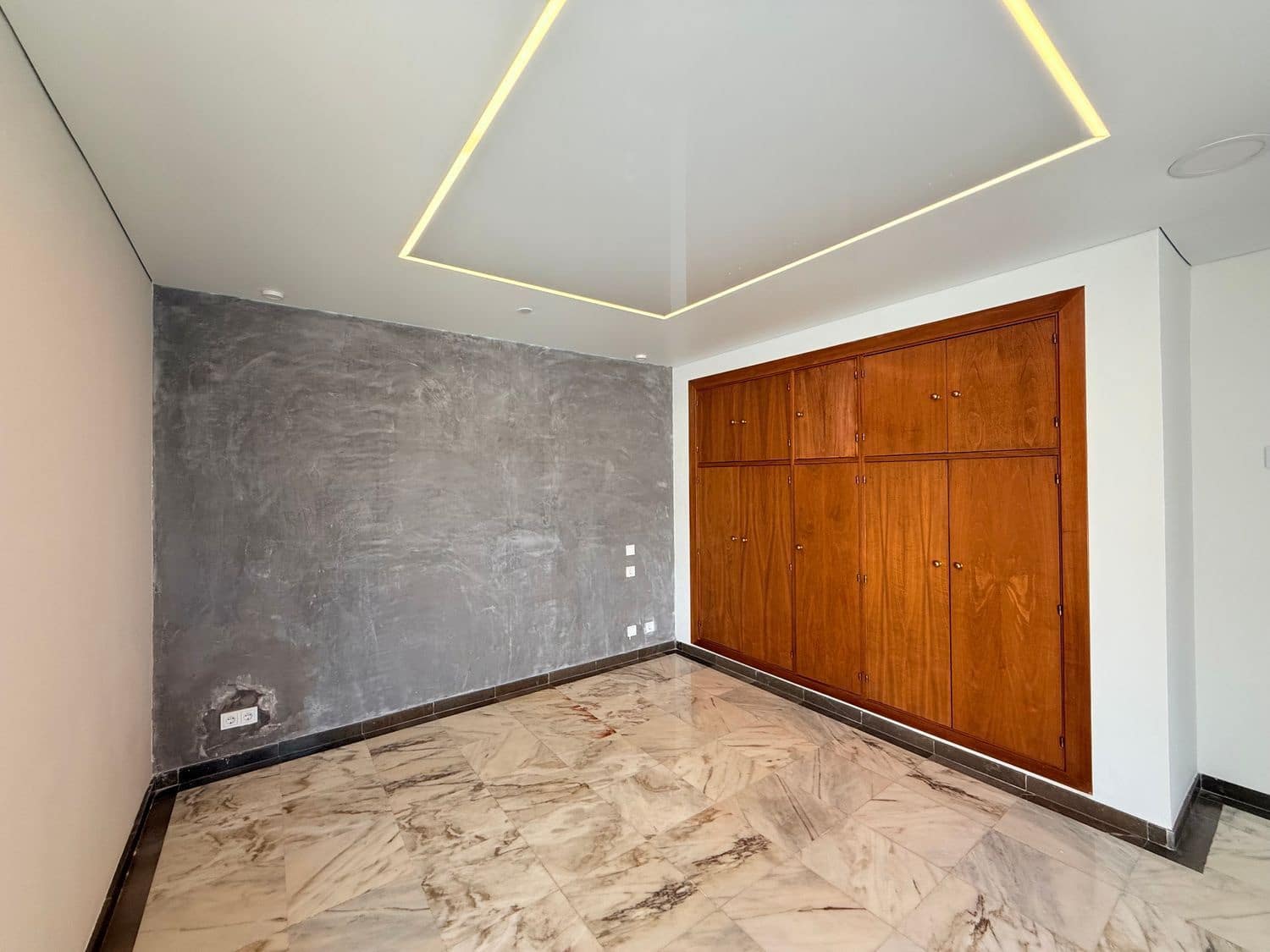 Apartamento de 1 habitación en Marbella en alquiler con garaje - 2.900 € (Ref: 9937416)