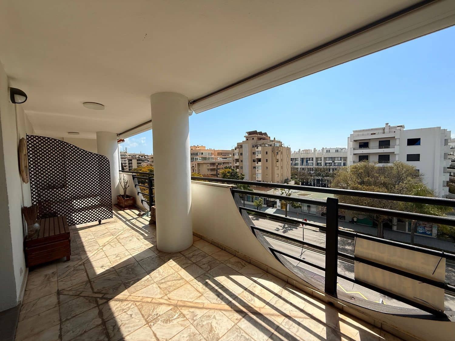 Apartamento de 1 habitación en Marbella en alquiler con garaje - 2.900 € (Ref: 9937416)