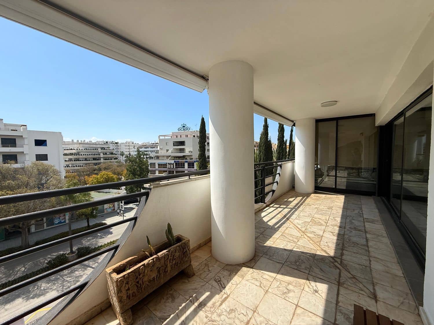 Apartamento de 1 habitación en Marbella en alquiler con garaje - 2.900 € (Ref: 9937416)