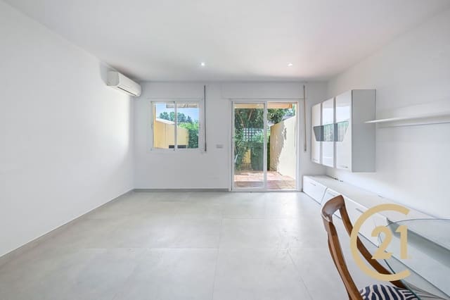 3 soveværelse Byhus til salg i Las Lomas, Estepona med swimmingpool garage - € 375.000 (Ref: 9939295)