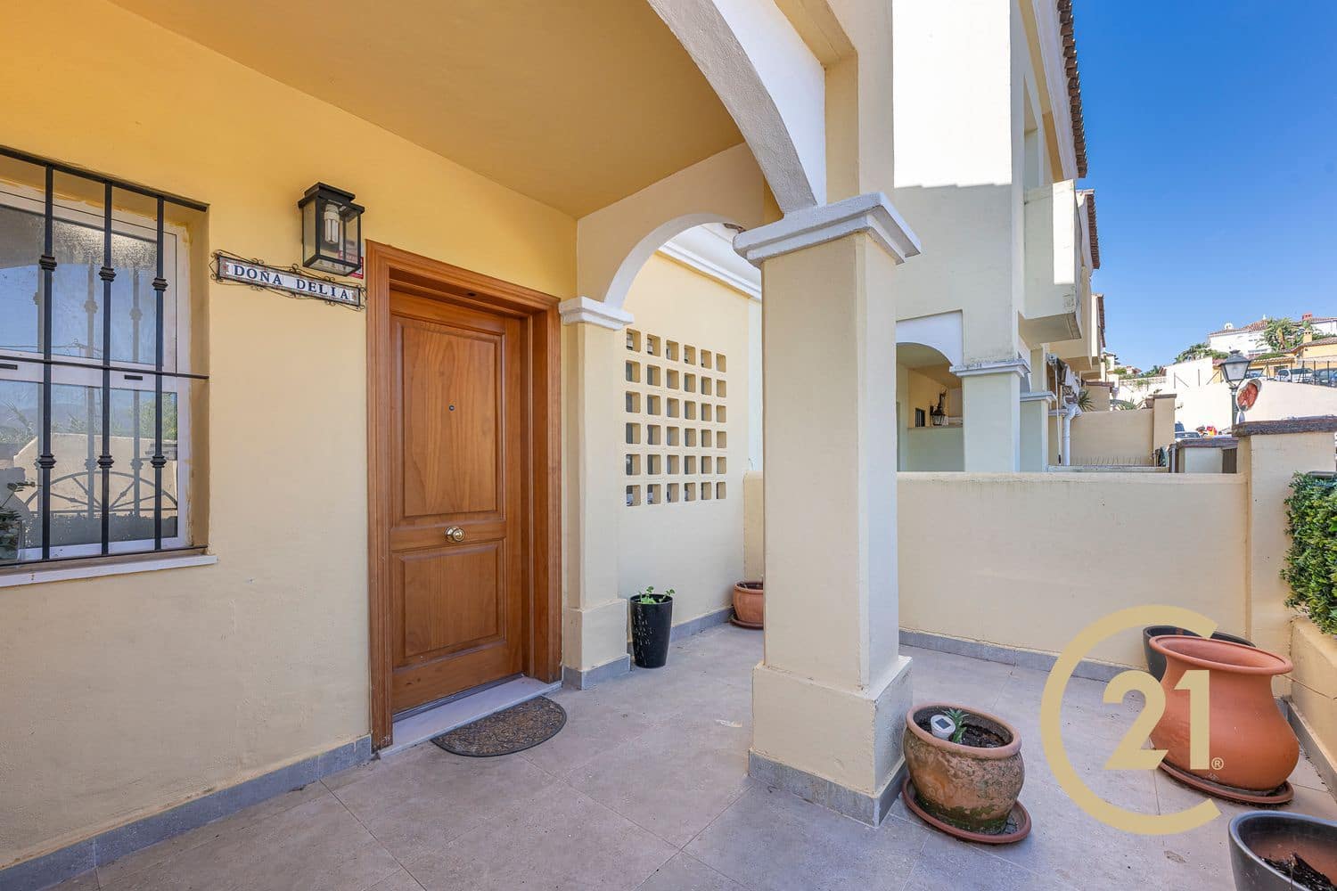 3 soveværelse Byhus til salg i Estepona med swimmingpool garage - € 375.000 (Ref: 9939295)