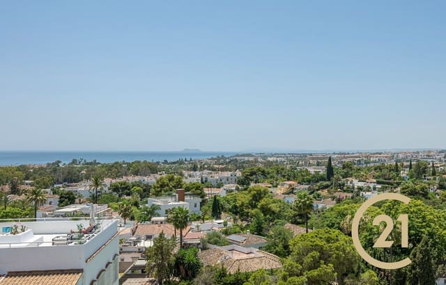 2 Zimmer Apartment zu verkaufen in Nueva Andalucía Centro, Marbella mit Pool Garage - 629.000 € (Ref: 9964615)