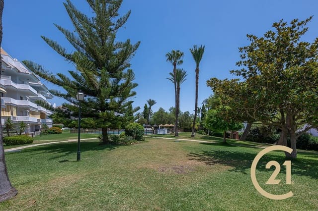 2 Zimmer Apartment zu verkaufen in Nueva Andalucía Centro, Marbella mit Pool Garage - 629.000 € (Ref: 9964615)