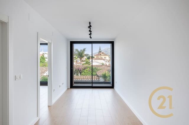2 sypialnia Apartament na sprzedaż w Los Boliches , Fuengirola z garażem - 310 000 € (Ref: 9981718)