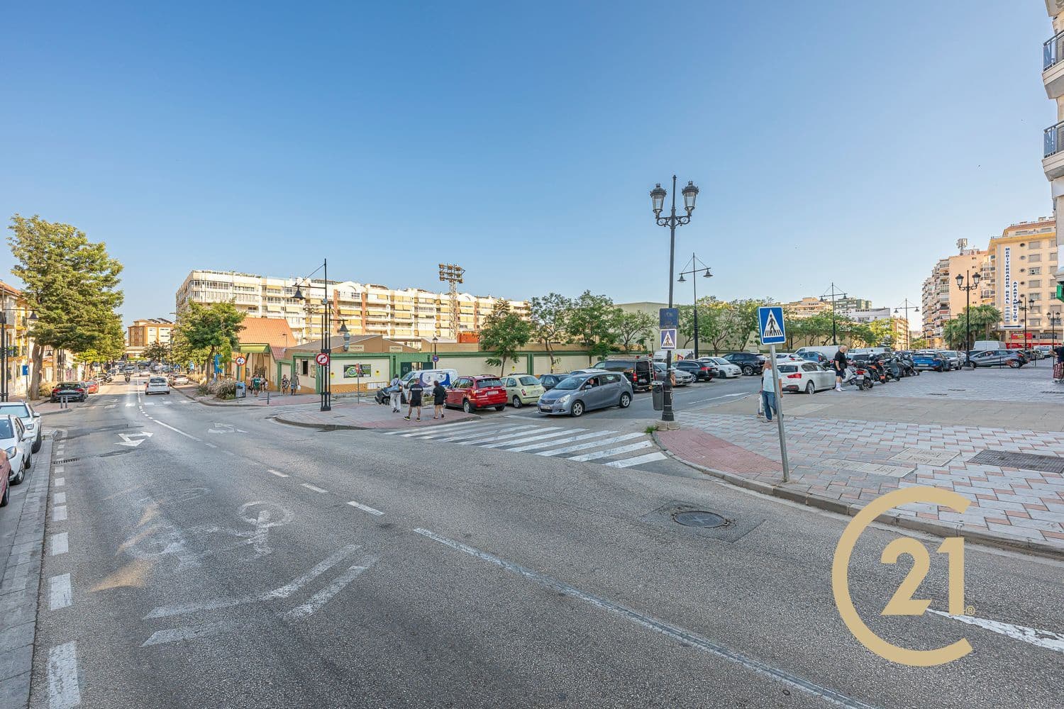 2 sypialnia Apartament na sprzedaż w Fuengirola z garażem - 310 000 € (Ref: 9981718)